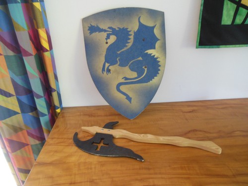 Schild streitaxt - +,
